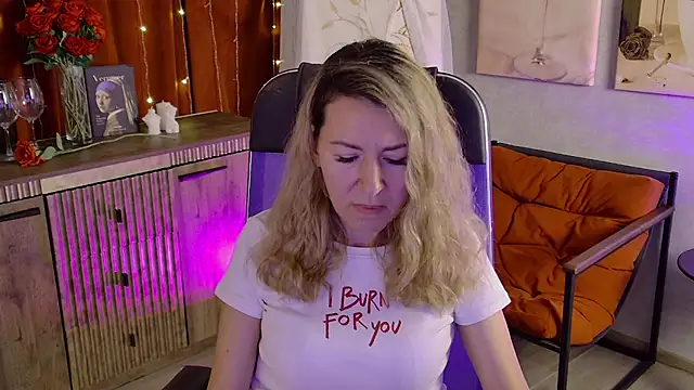 DonnaSmitth online show from 05.25.26