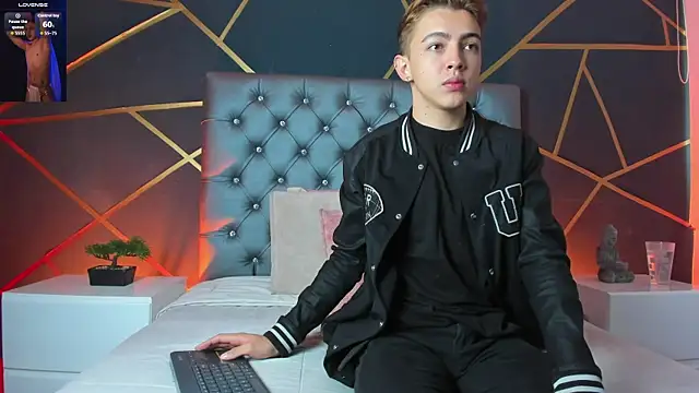 Lian Miller1  online show from 10.28.25