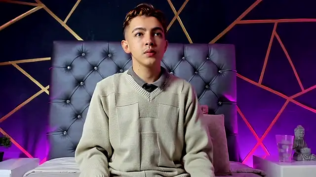 Lian Miller1  online show from 11.10.25