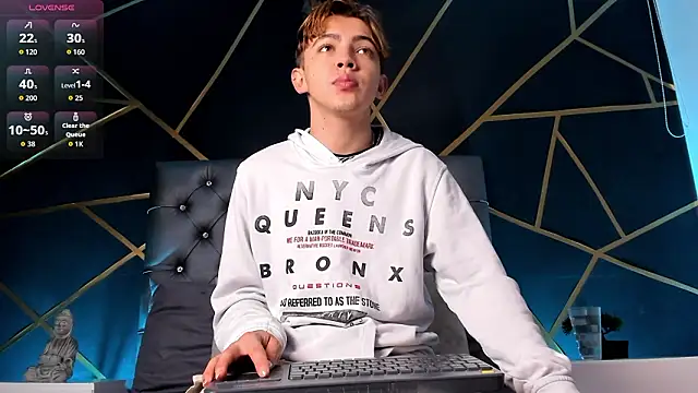 Lian Miller1  online show from 02.23.26