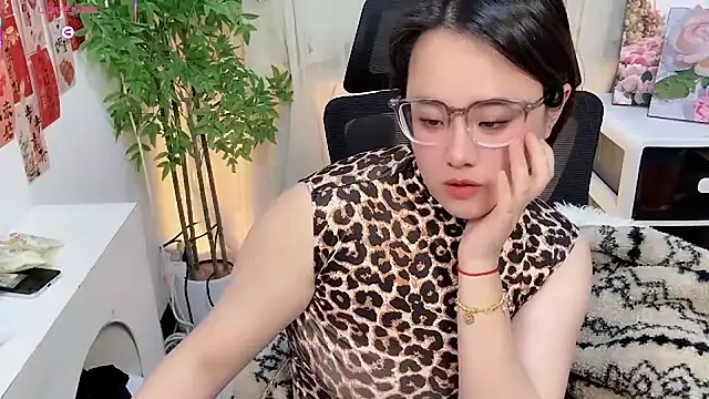 NEWONETO online show from 02.24.26