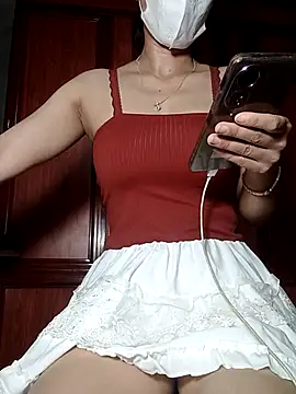 Snapshot of LenaCii chatting on 10.15.25 LenaCii online show from 10.15.25