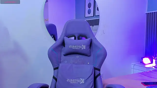 liz  cute online show from 10.05.25