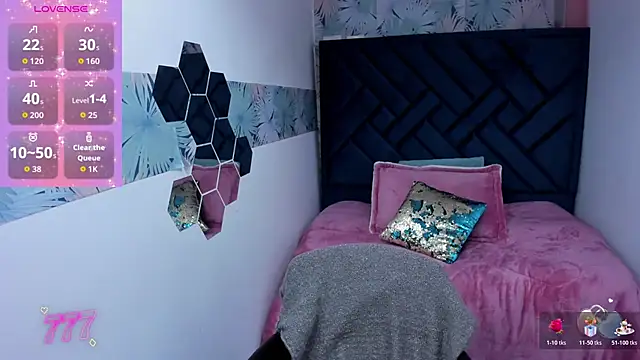 Valery More   online show from 04.22.26