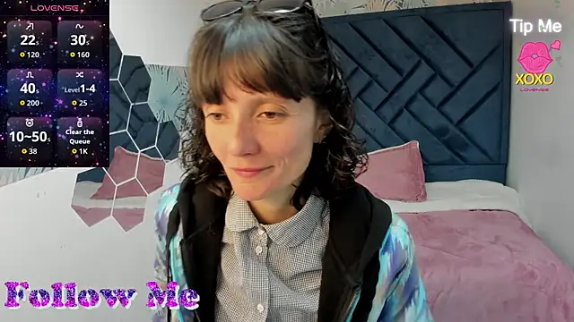 Snapshot of Valery_More__ chatting on 07.21.26 Valery More online show from 07.21.26