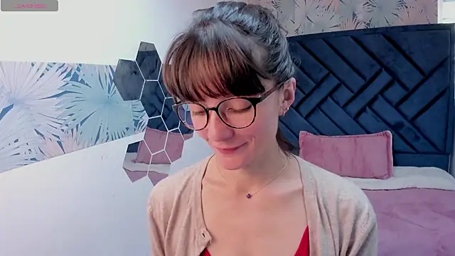 Snapshot of Valery_More__ chatting on 08.03.26 Valery More online show from 08.03.26