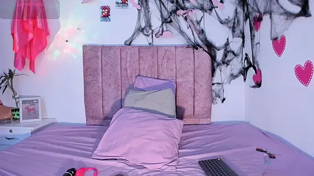 Mila 1wood online show from 10.25.25