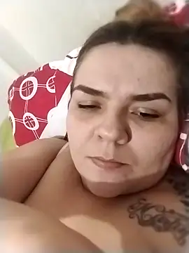 Snapshot of coral_marley chatting on 12.18.25 coral marley online show from 12.18.25