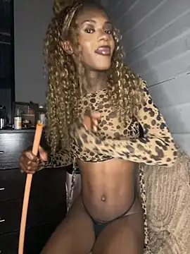 gingergirl67  online show from 10.31.25