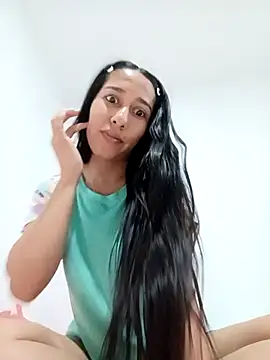 Amelia Rivas online show from 10.18.25