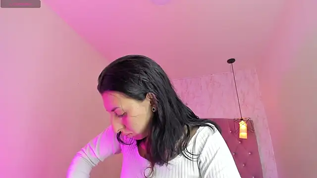 Iris  77 online show from 12.05.25