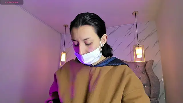 Iris  77 online show from 12.15.25