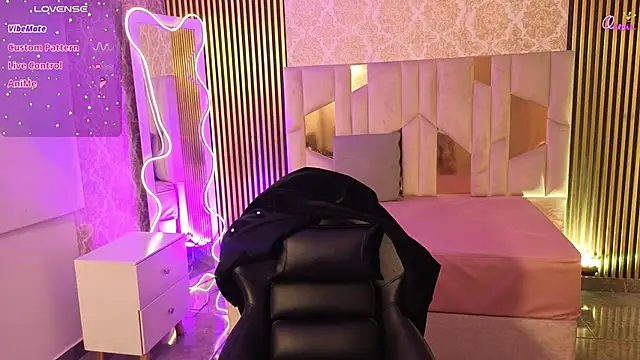 Ixchel tay online show from 03.24.26