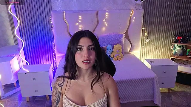 Ixchel tay online show from 04.05.26