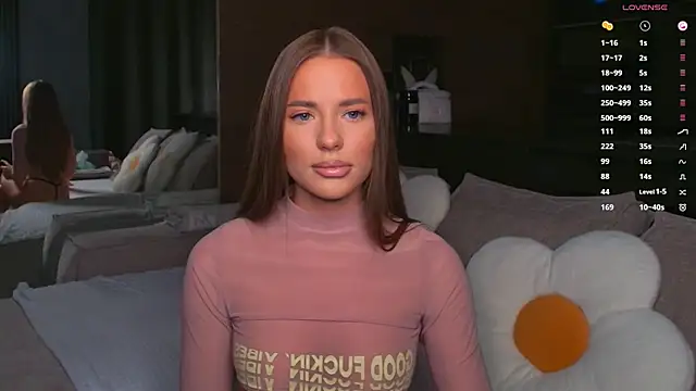 AlexisGraysX online show from 09.10.25