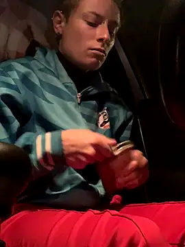 GoldenPussy1329 online show from 10.25.25