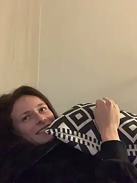 GoldenPussy1329 online show from 11.18.25