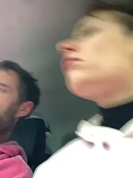 GoldenPussy1329 online show from 11.25.25