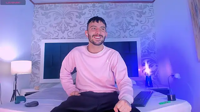 VynnyBlacke  online show from 01.14.26