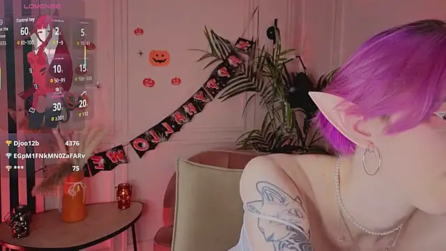 luna son online show from 10.31.25