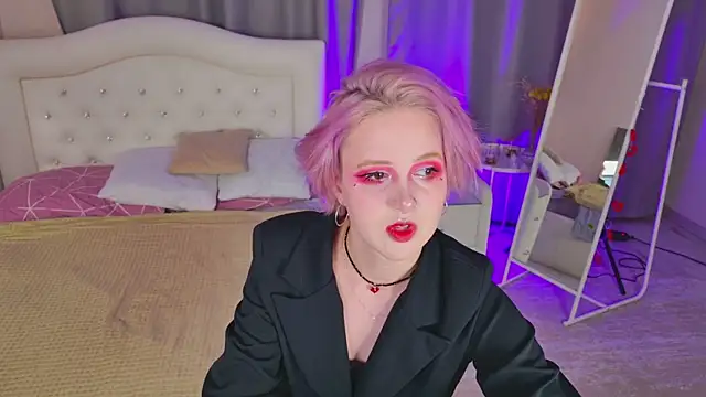 luna son online show from 11.20.25