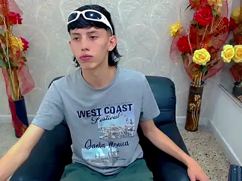 thaigo twink38 online show from 10.02.25