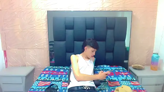 thaigo twink38 online show from 10.31.25