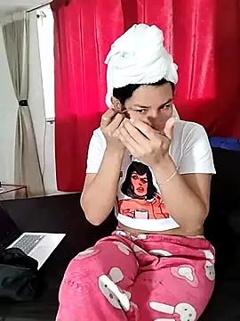 MissAsly online show from 01.10.26