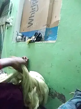 RED Queen 6 online show from 09.27.25