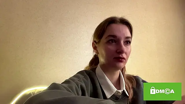 Snapshot of CoraJamerson chatting on 09.28.25 CoraJamerson online show from 09.28.25