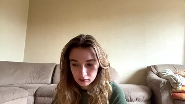 Snapshot of CoraJamerson chatting on 10.16.25 CoraJamerson online show from 10.16.25
