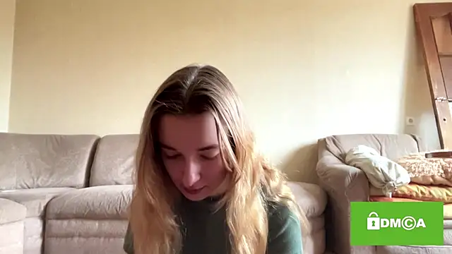 Snapshot of CoraJamerson chatting on 10.17.25 CoraJamerson online show from 10.17.25