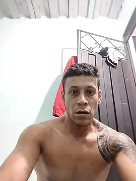 Snapshot of Dani156y chatting on 10.08.25 Dani156y online show from 10.08.25