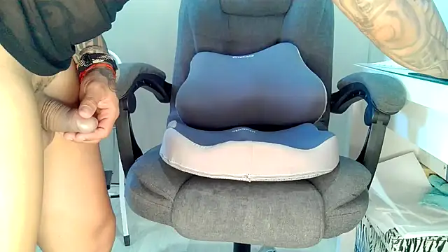 Snapshot of Jockstrap3x chatting on 06.15.26 Jockstrap3x online show from 06.15.26