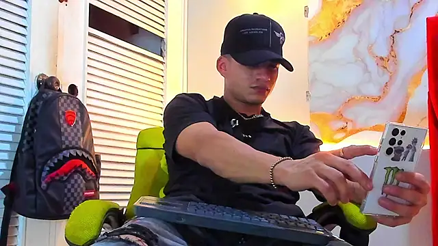 daniscot online show from 11.29.25