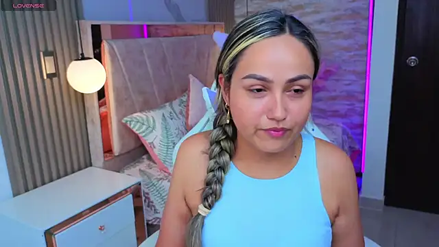 lila cute1 online show from 11.04.25