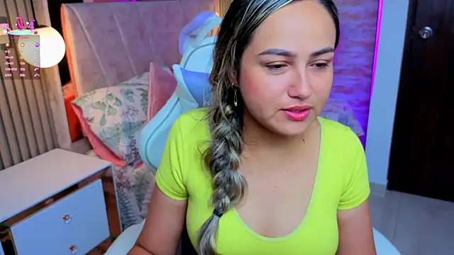 lila cute1 online show from 11.17.25