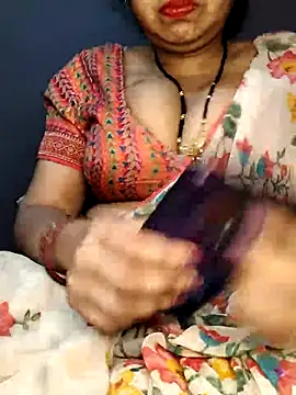 Snapshot of Hot__bhabhi_99 chatting on 07.12.26 Hot bhabhi 99 online show from 07.12.26