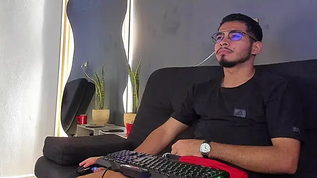 Jaybrown  1 online show from 10.31.25