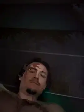 Snapshot of itsthecatchh chatting on 11.09.25 itsthecatchh online show from 11.09.25