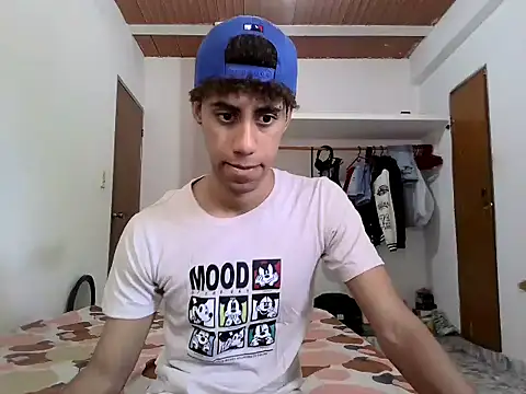 Snapshot of The_boy_good chatting on 09.28.25 The boy good online show from 09.28.25