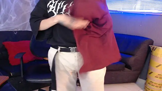 Kuregari xs online show from 10.31.25