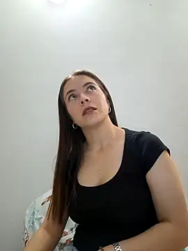 EmmaValencia  online show from 10.20.25