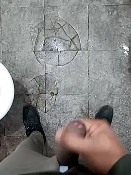 SlipperyRebound0 online show from 11.18.25