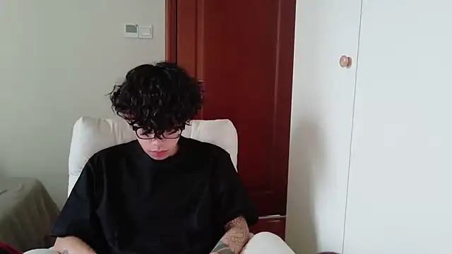 hangzi-0011 online show from 10.19.25