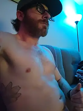 Snapshot of bobbyenglish69 chatting on 10.06.25 bobbyenglish69 online show from 10.06.25