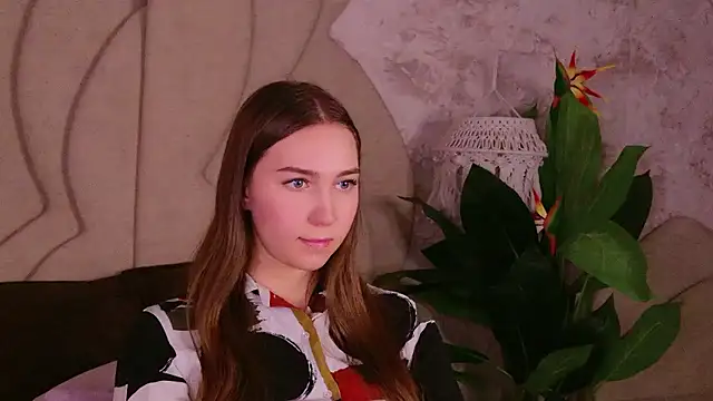 OliviaLay online show from 01.18.26