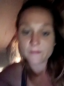 Queen2454 online show from 04.10.26