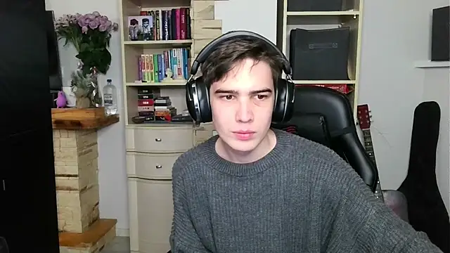 Snapshot of _Chris_Next_Door_ chatting on 10.29.25  Chris Next Door  online show from 10.29.25