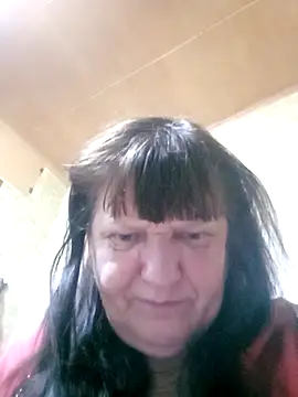 Snapshot of Apeesynka55211 chatting on 10.17.25 Apeesynka55211 online show from 10.17.25